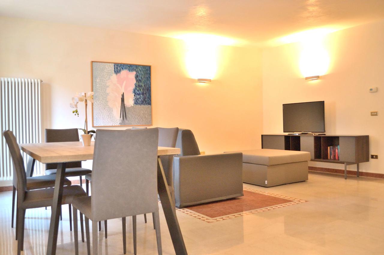 טרוויסו Portico Oscuro Deluxe Apartment - Centro Citta מראה חיצוני תמונה